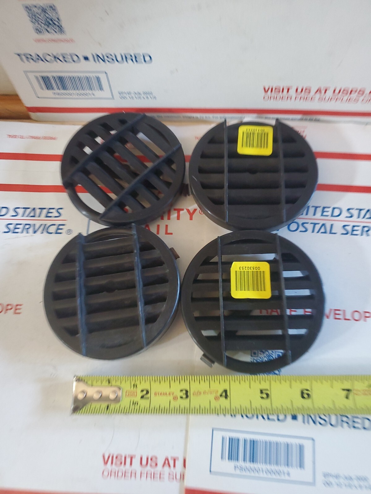 0530253 Bluebird Black Round Diffuser LOT OF 4 SHELF WEAR NEW , U4
