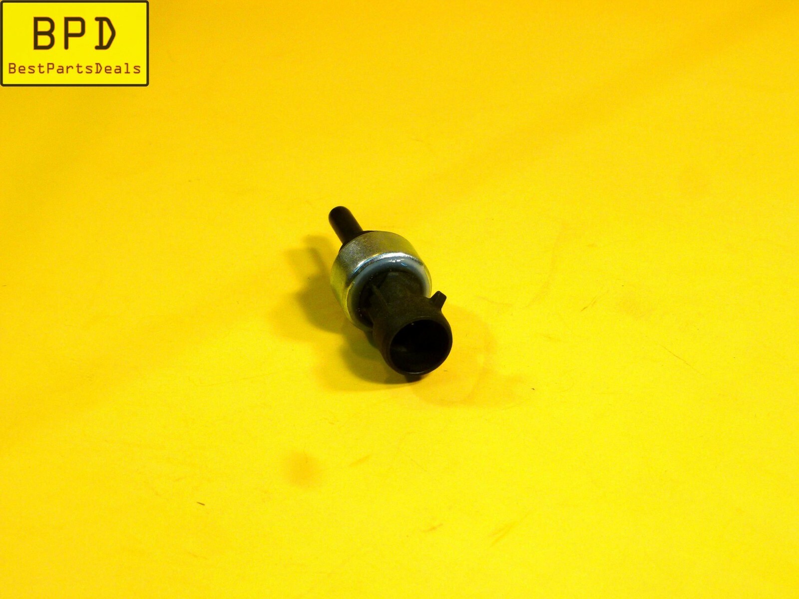Genuine VOLVO FREIGHTLINER 150 PSI Air Pressure Sensor OEM 17109AM / Q21-1041