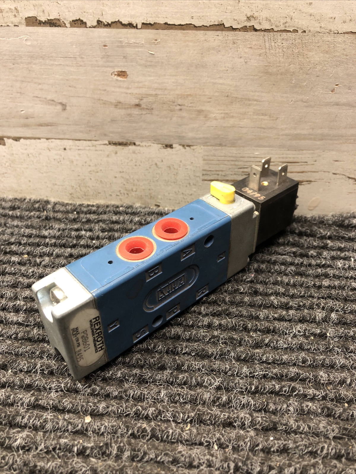 REX ROTH 5420690420 – HYDRAULIC SOLENOID PILOT VALVE P28601