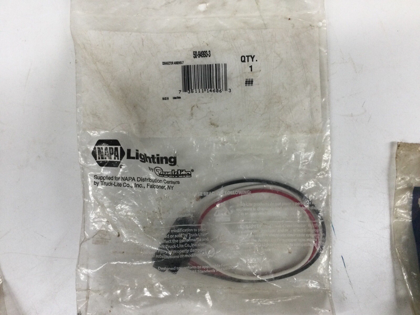 Trucklite/ Napa Lights, Grommet, Harness Lot. Part #s 19002Y 10205Y3 40202R3.