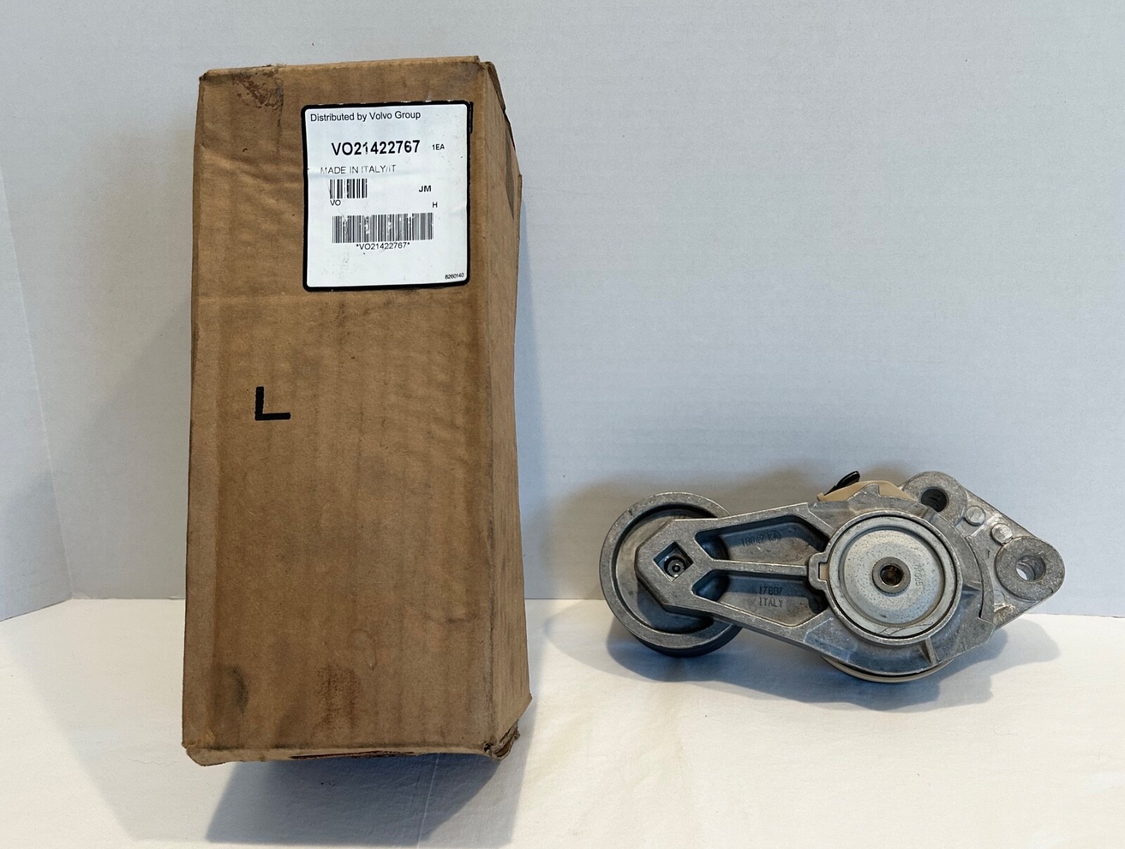 GENUINE VOLVO BELT TENSIONER P21422767 NEW