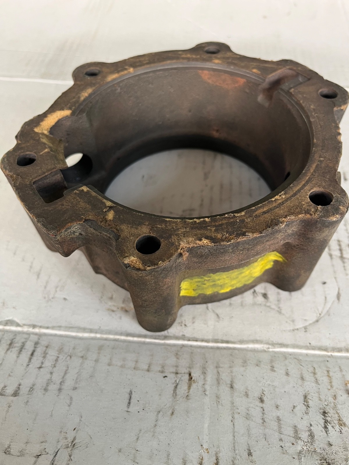 S1537 Eaton Fuller Rear Bearing Cover Cap For 14607A 11607 And Other 7-Speeds