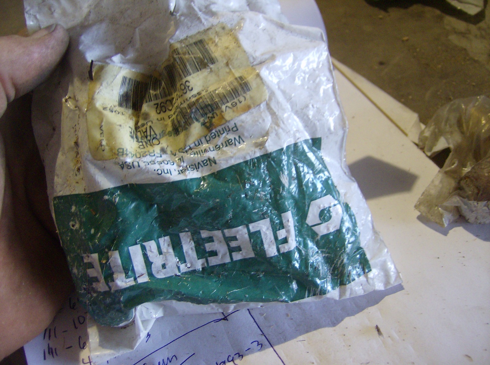 INTERNATIONAL FLEETRITE 367972C92 VALVE ASSEMBLY