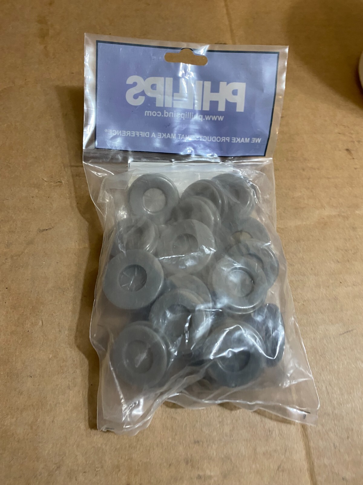 Phillips Gladhand Seal with Dust Flap Polyurethane Black 12-0167-25 (25-Pk)