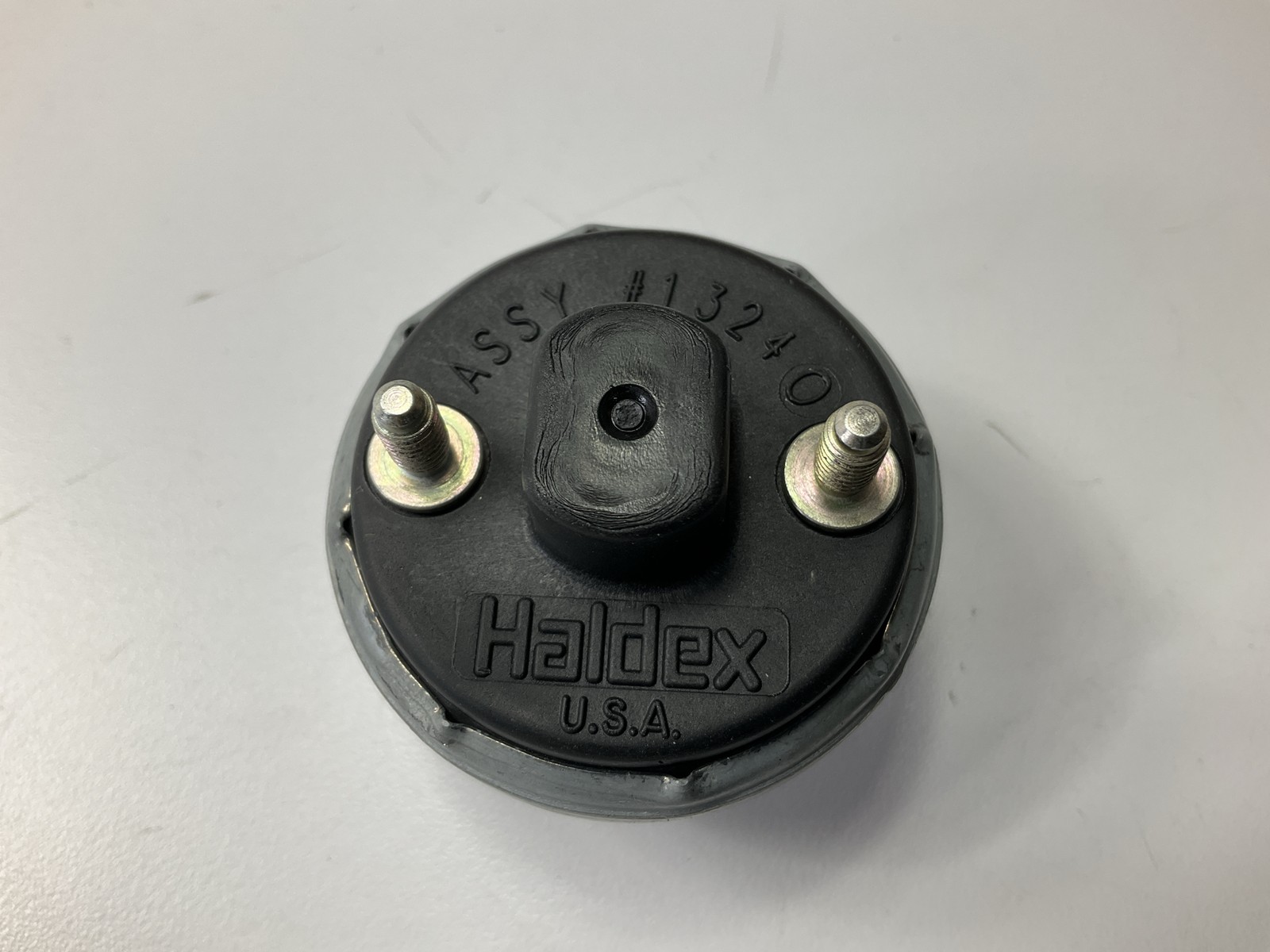 Haldex BE13240 Brake Light Switch, Replaces 13240A, 55 PSI, Pole Size 1/8-27 NPT