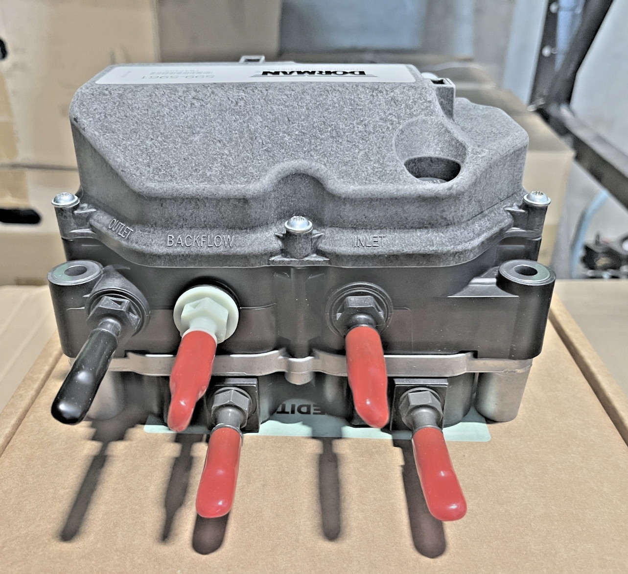 2010-2018 Hino New Remanufactured Dorman 5 Port DEF Pump 599-5961