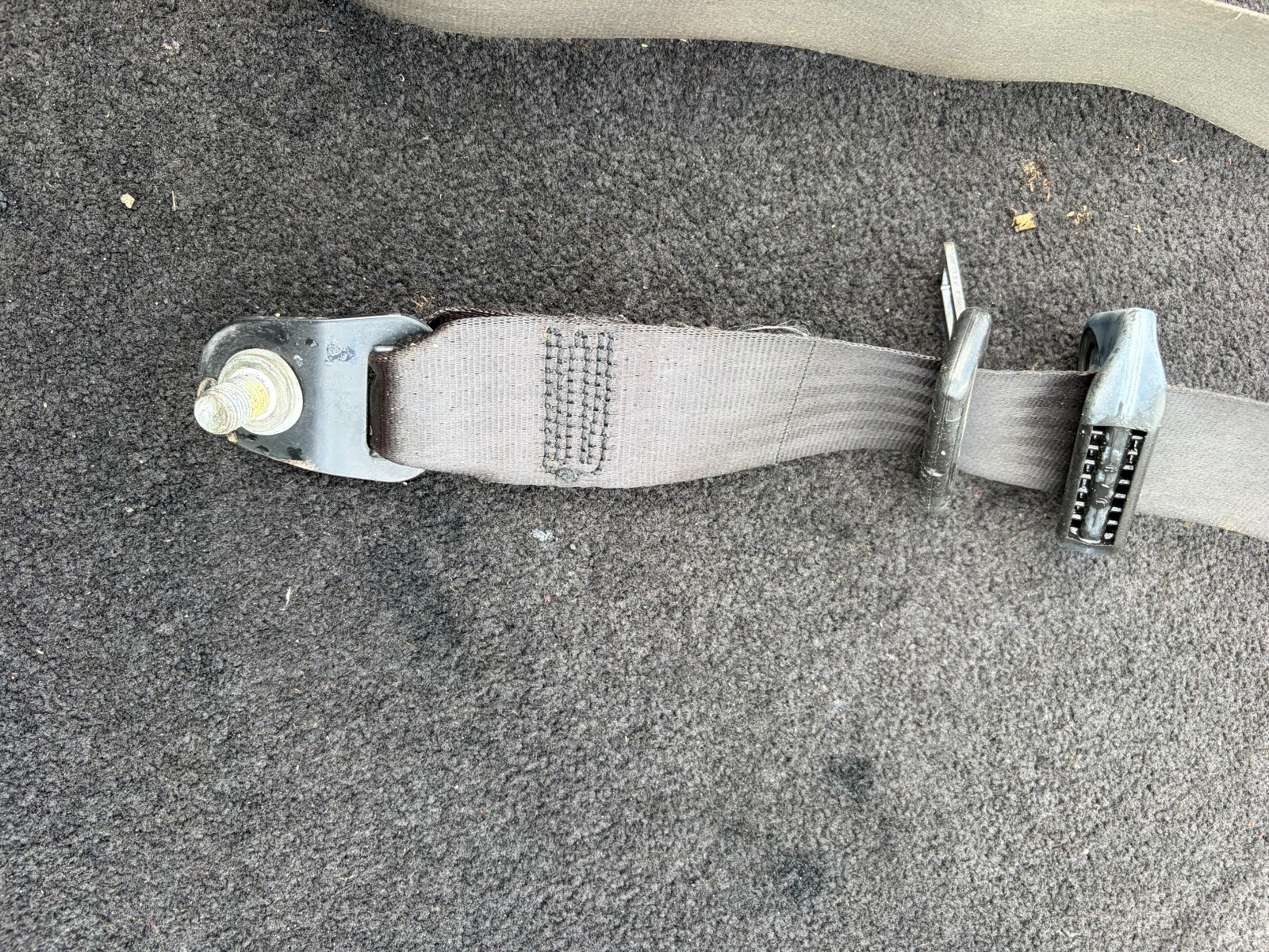 2003 IVECO CARGO FRONT RIGHT OR LEFT SIDE SEAT BELT 00035423B