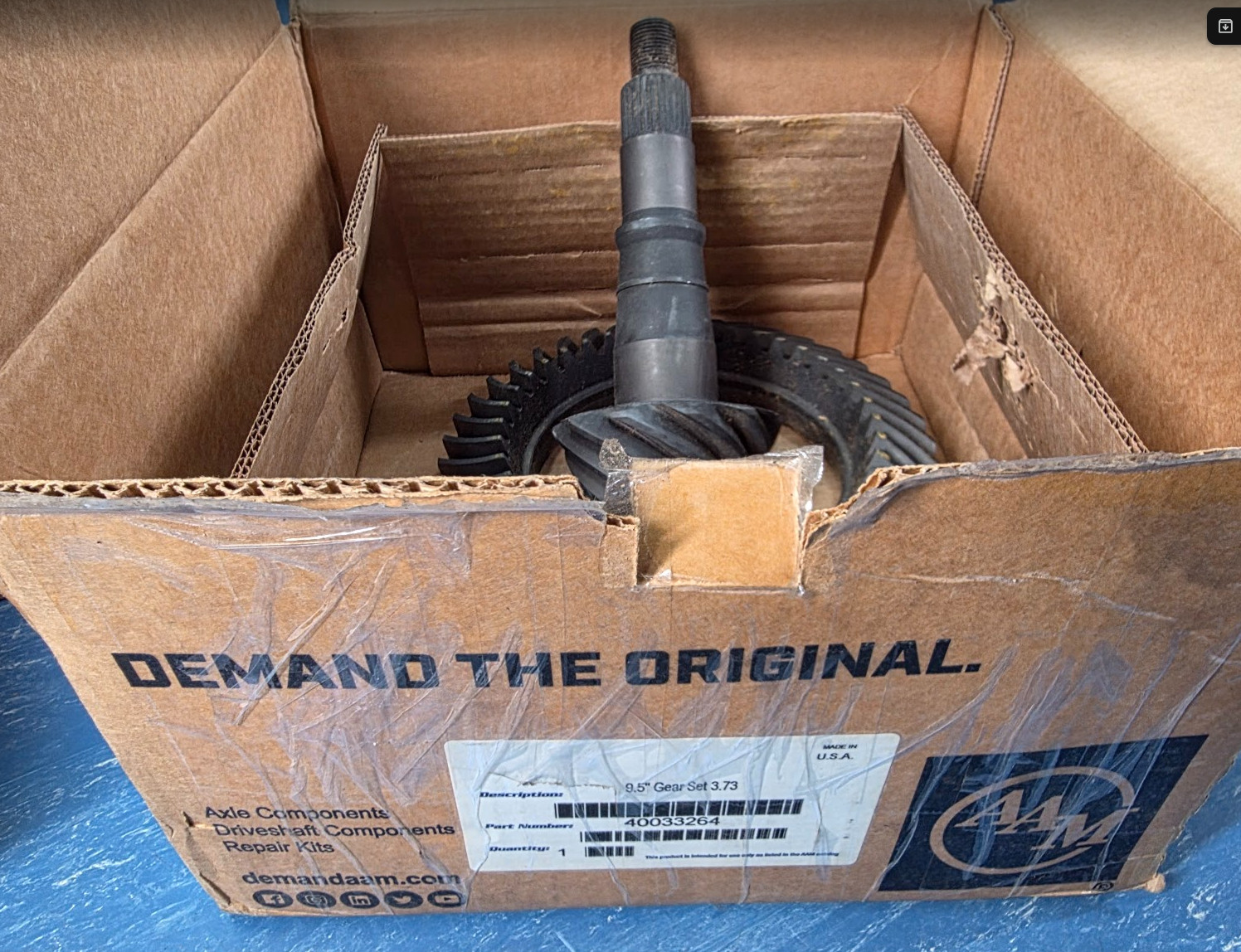Chevy GM 9.5″ 14 Bolt Differential 3.73 Ring & Pinion Gear Set 40033264