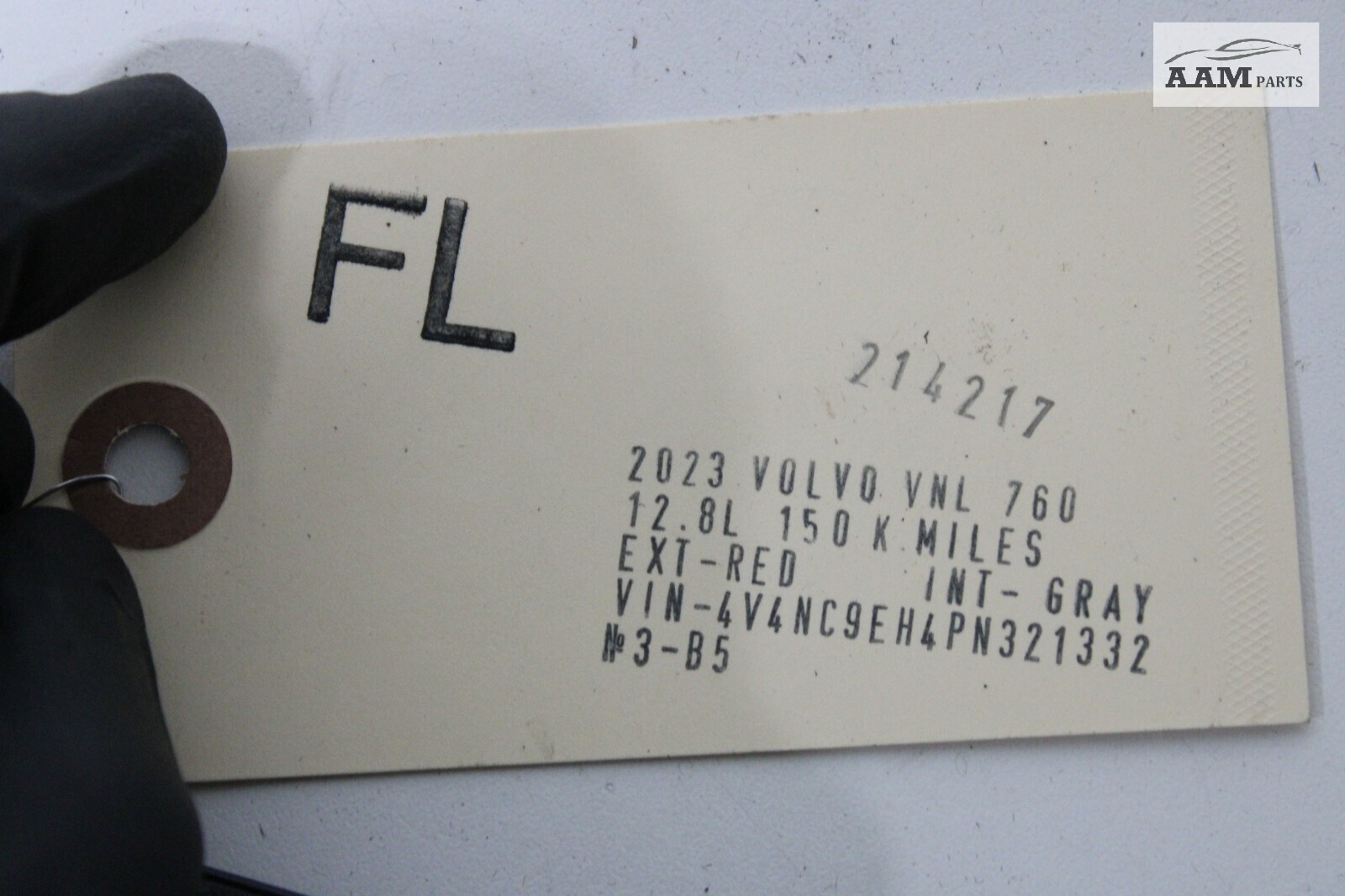 19-23 VOLVO VNL 760 FRONT LEFT DRIVER SIDE WEATHERSTRIP SEAL RUBBER OEM