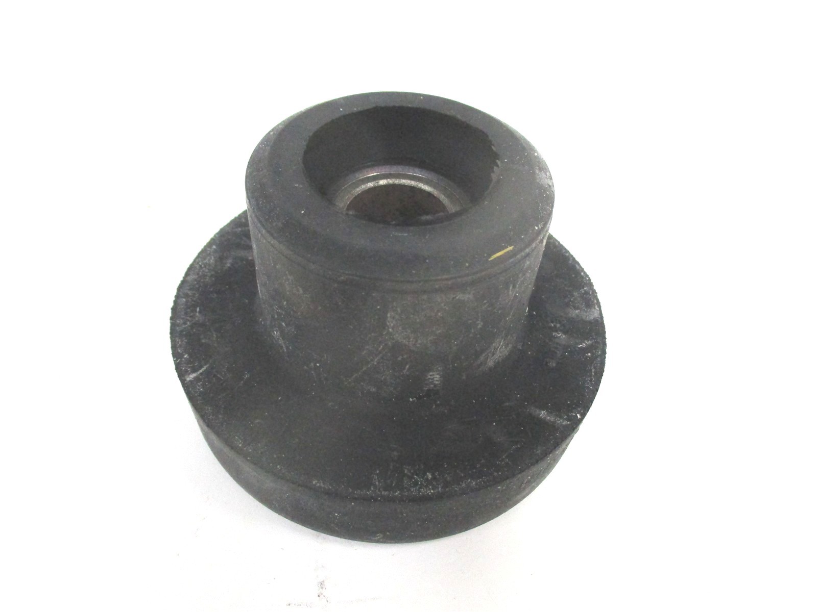 05-16401 NEW PACCAR FRONT ENGINE MOUNT RUBBER BUSHING FOR PETERBILT K066-229