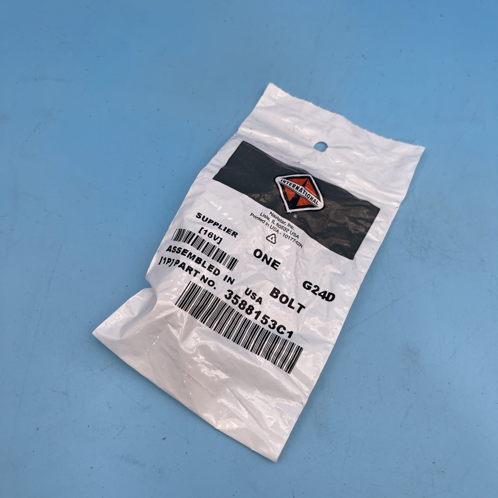 Genuine International NAVISTAR BOLT SEMS ALL M8-1.25 X30 T-40 3588153C1
