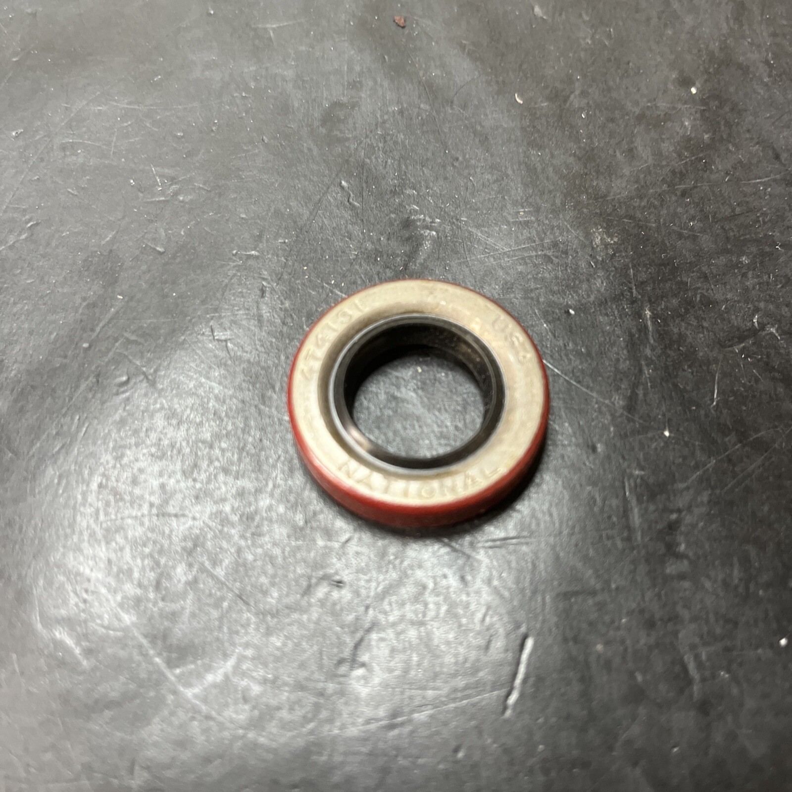 🔥🔥🔥Federal Mogul National Seals 474131 Oil Seal