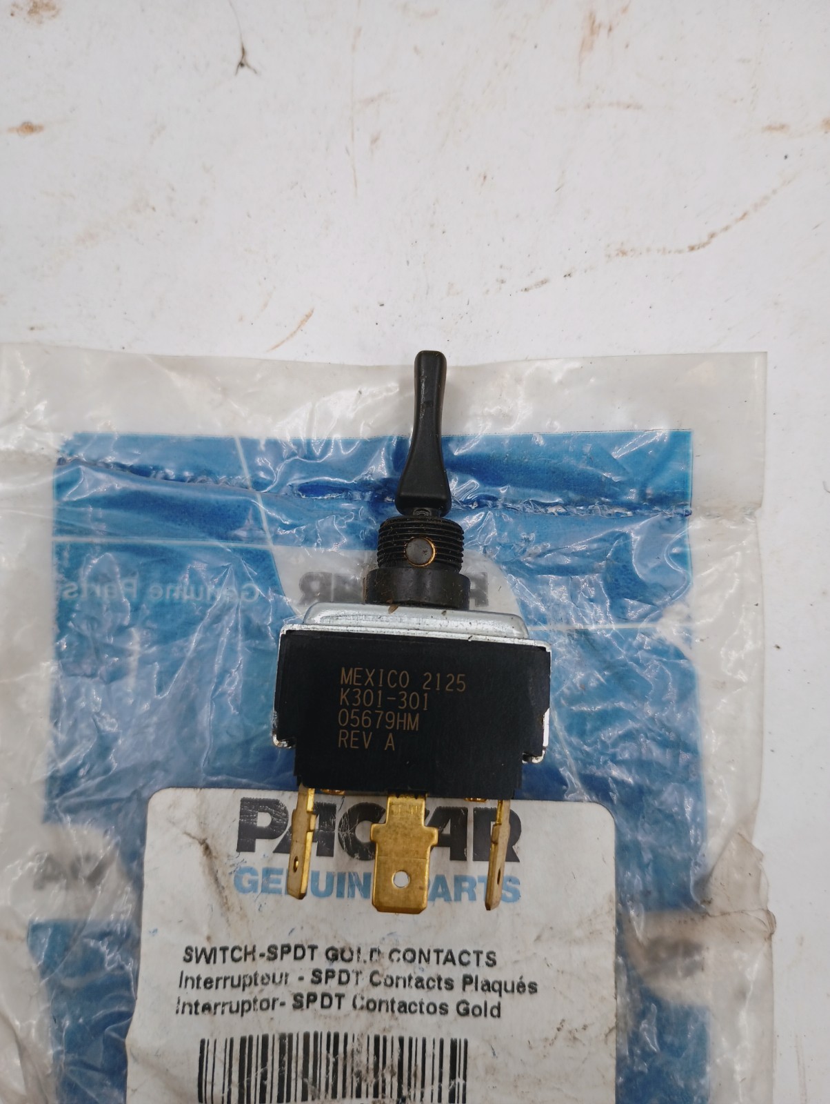 NEW GENUINE OEM PACCAR K301-301 KENWORTH SPDT GOLD CONTACTS TOGGLE SWITCH