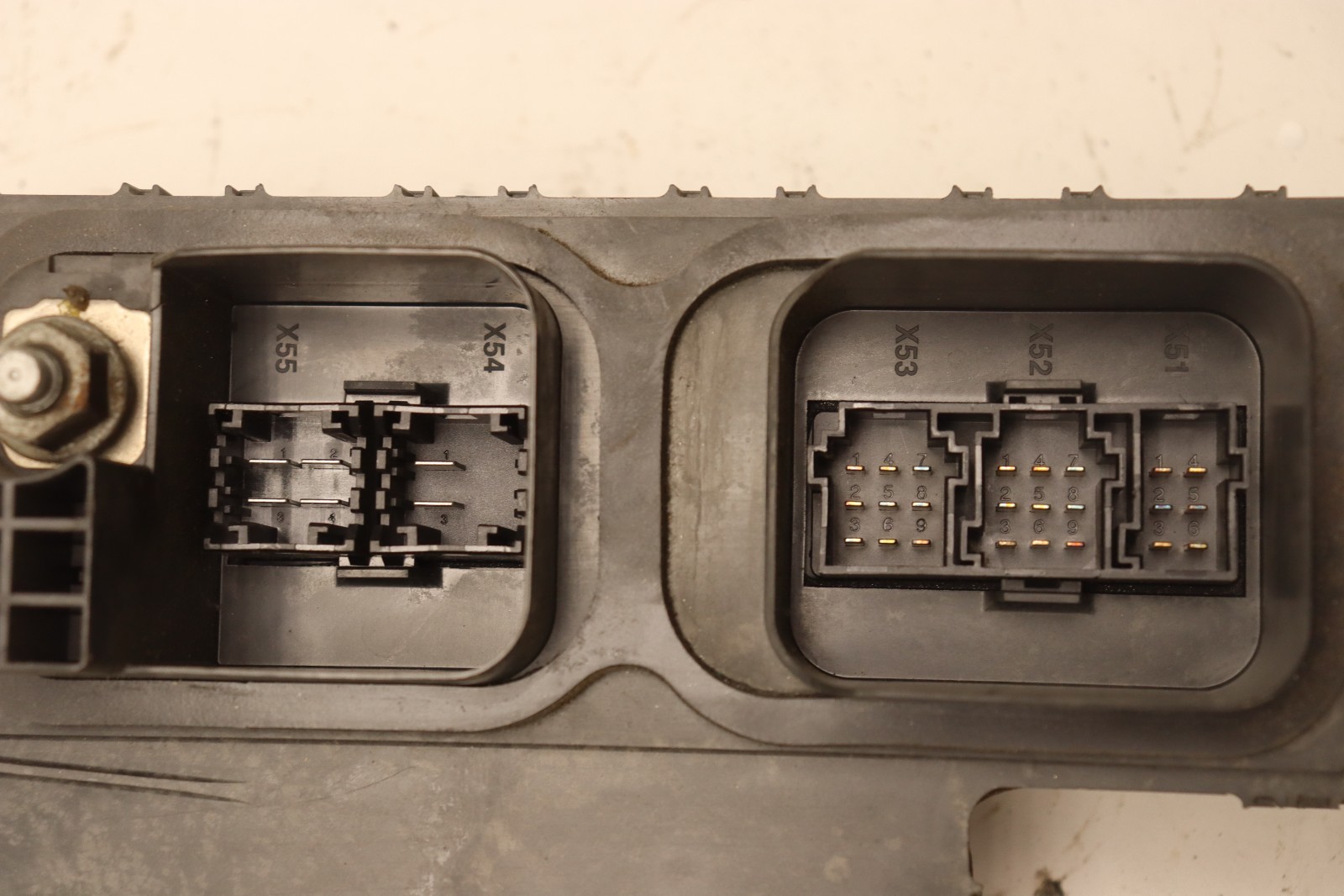 2014-2017 FREIGHTLINER CASCADIA 125 FUSE BOX BLOCK MODULE SAN CHASSIS OEM