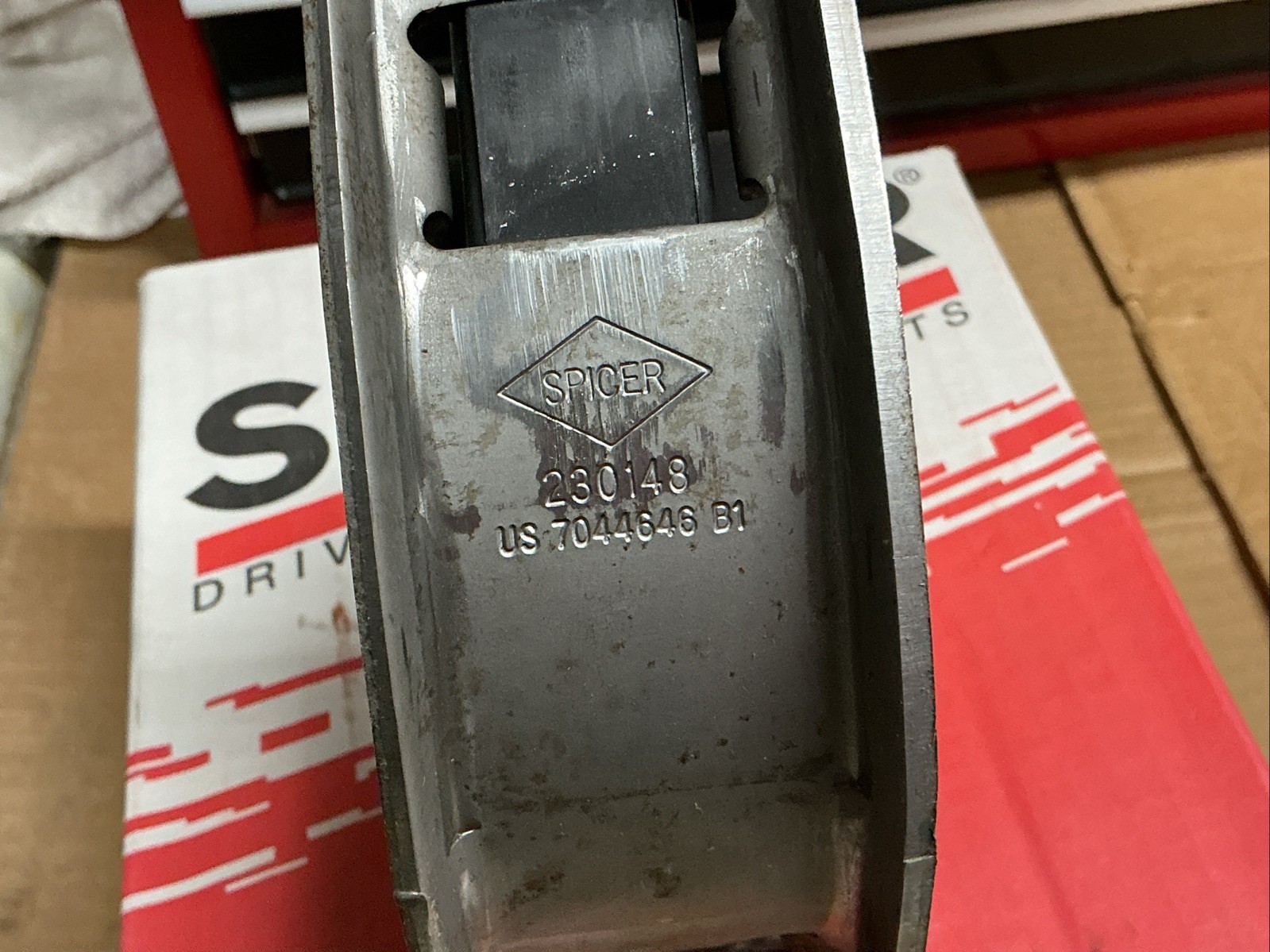 Fits Mack 2104-C2100842 Vcenter Berg Dana Spicer