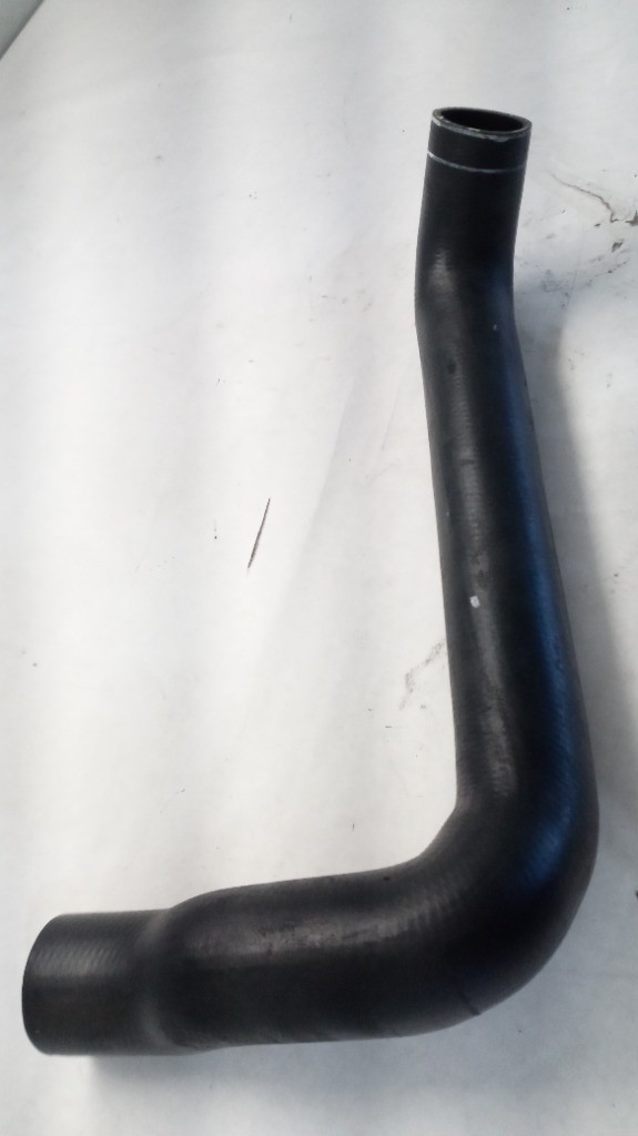 INTERNATIONAL/NAVISTAR LOWER RAD.COOLANT HOSE P/N 3610318C2 3610318C1 3610318C4