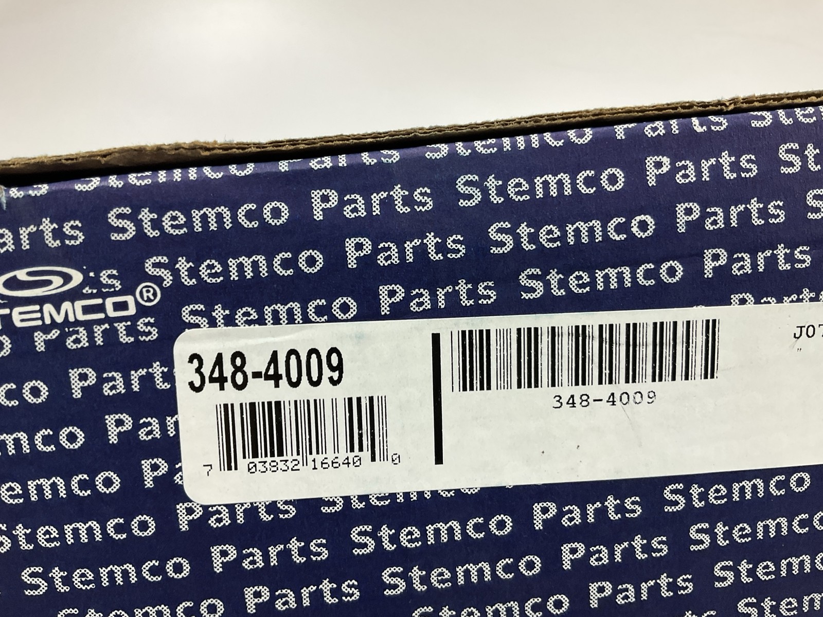 Stemco 348-4009 Heavy Duty Hubcap Hub Cap, 5-1/8″ Bolt Circle, 5/16″ Bolt Size