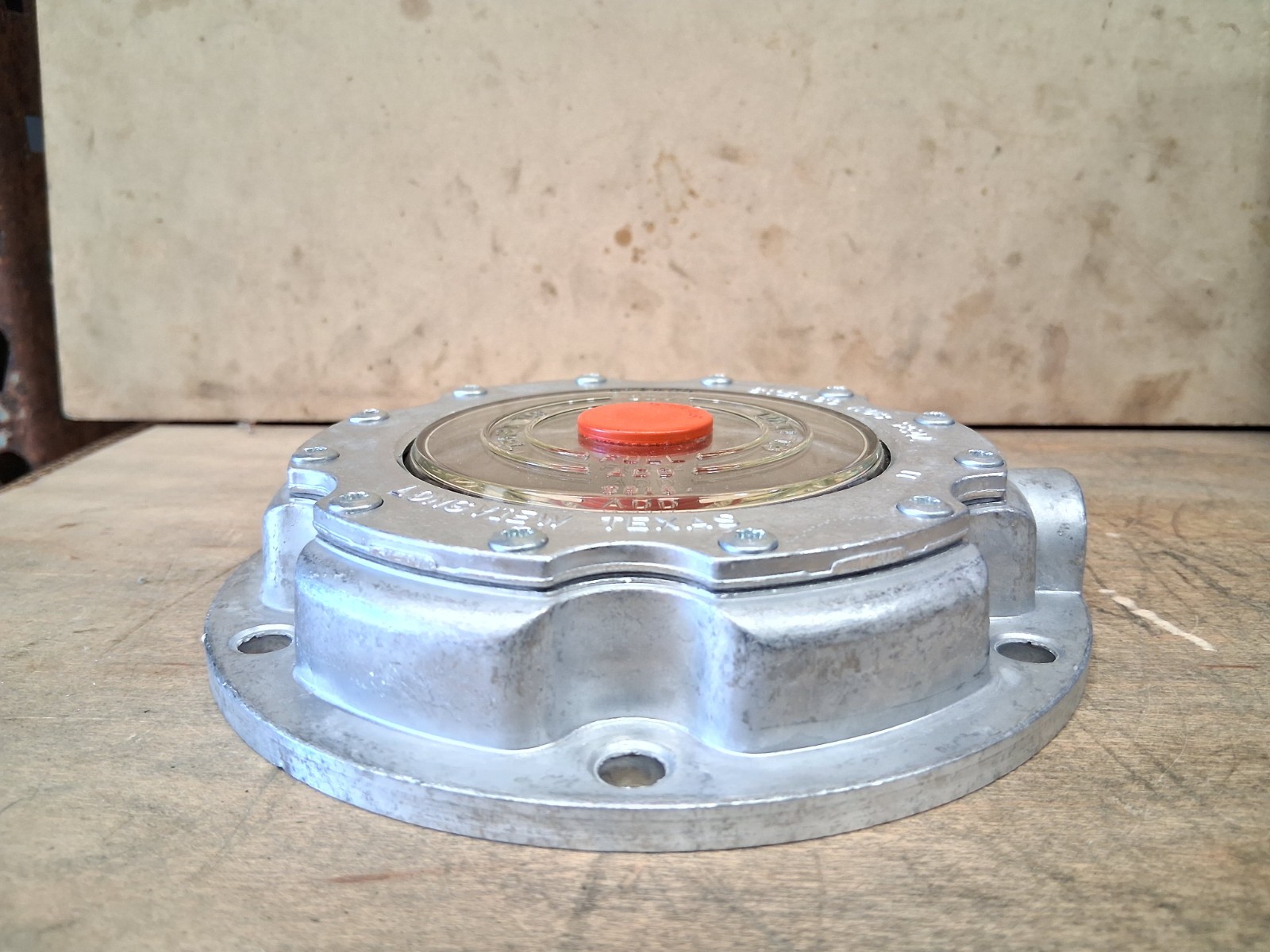 Stemco 4098, 340-4098 Aluminum 5-1/2” 6-Bolt Wheel Hub Cap