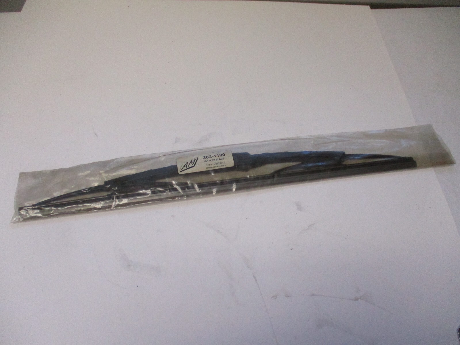 AM EQUIPMENT 18″ FLEX BLADE P/N 302-1180, WIPER SYSTEM