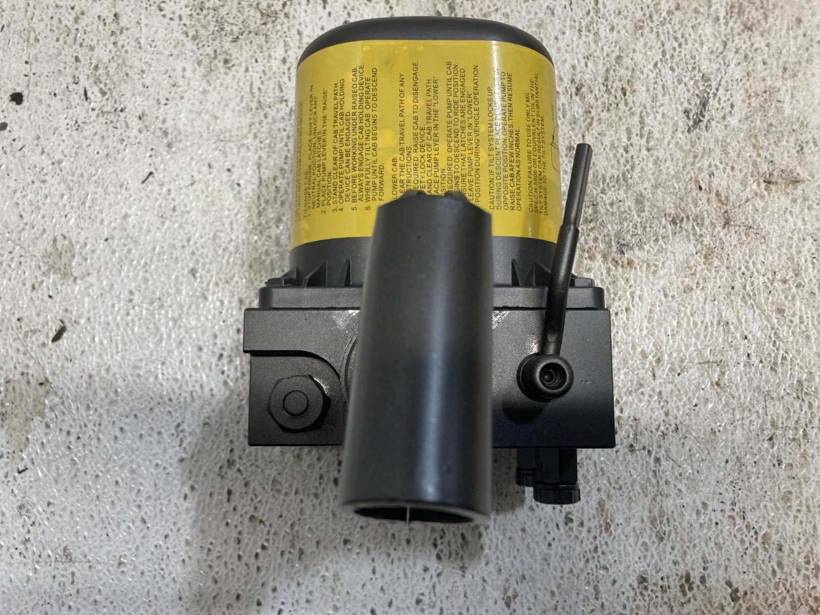 PA EM39620 Cab Jack – New 24525886 Aftermarket / Replacement Ship From US