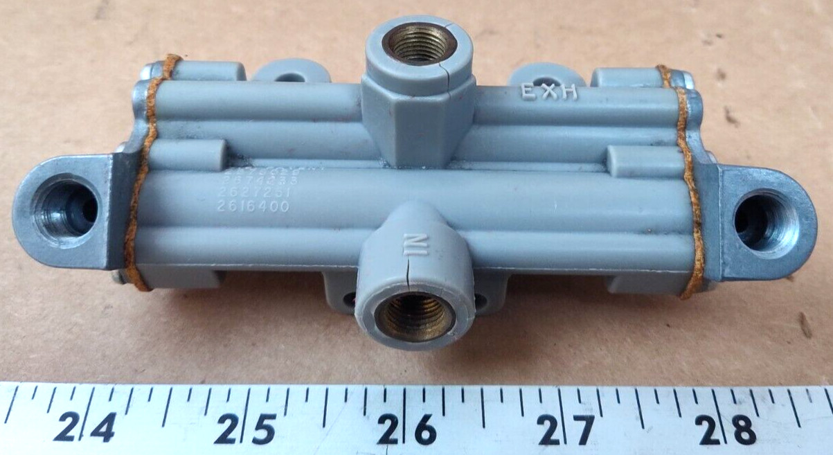 Windshield Wiper Motor Valve Assembly 25-559-211