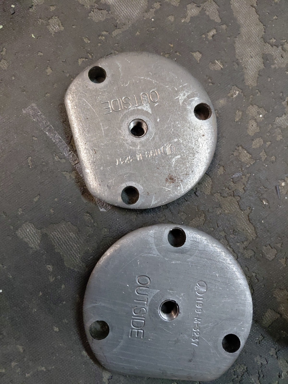 Meritor 1199 M 3237 cap King Pin Set