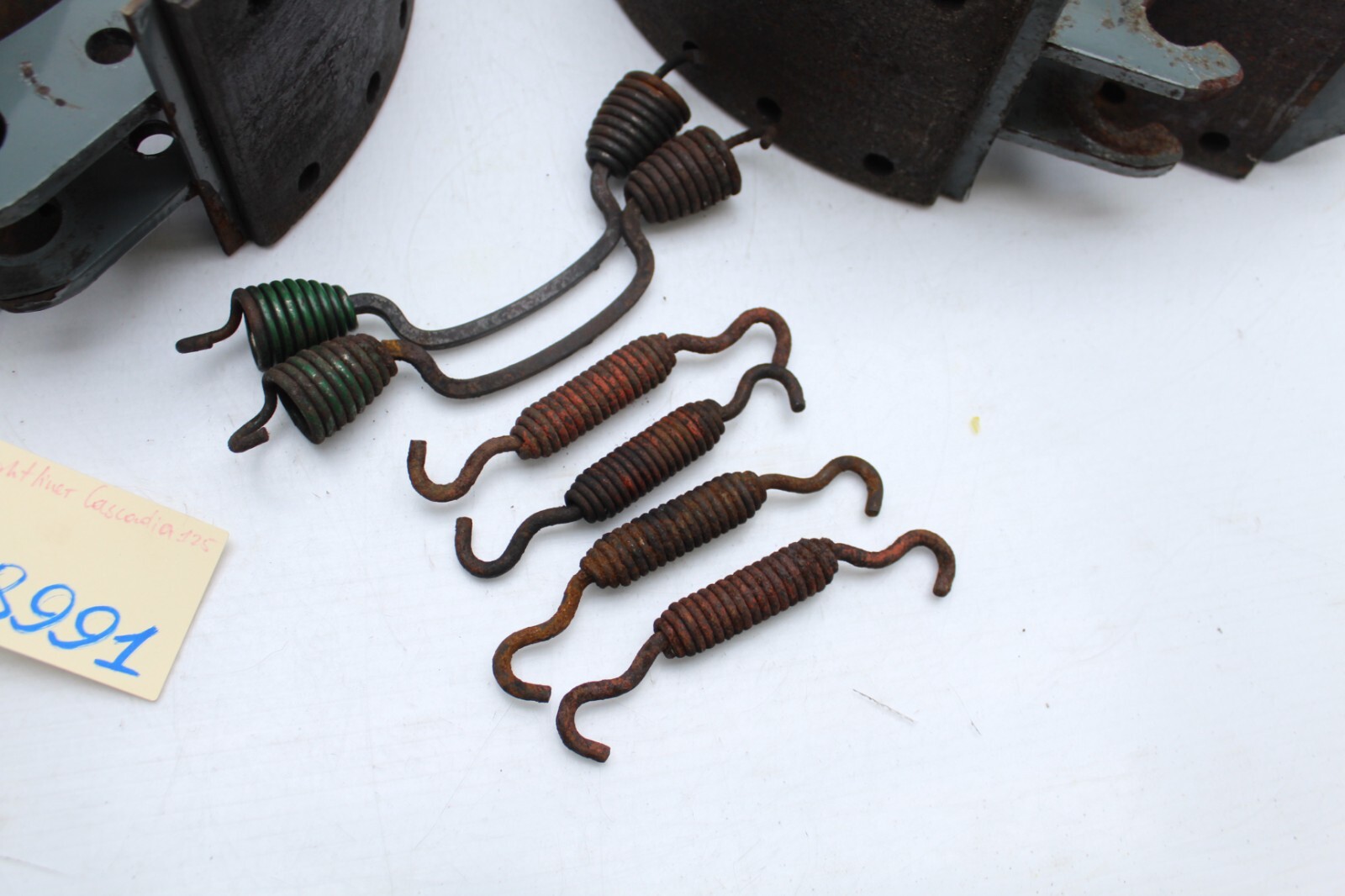 2013 FREIGHTLINER CASCADIA MERITOR DRUM BRAKE SHOES & HARDWARE KIT Q8991
