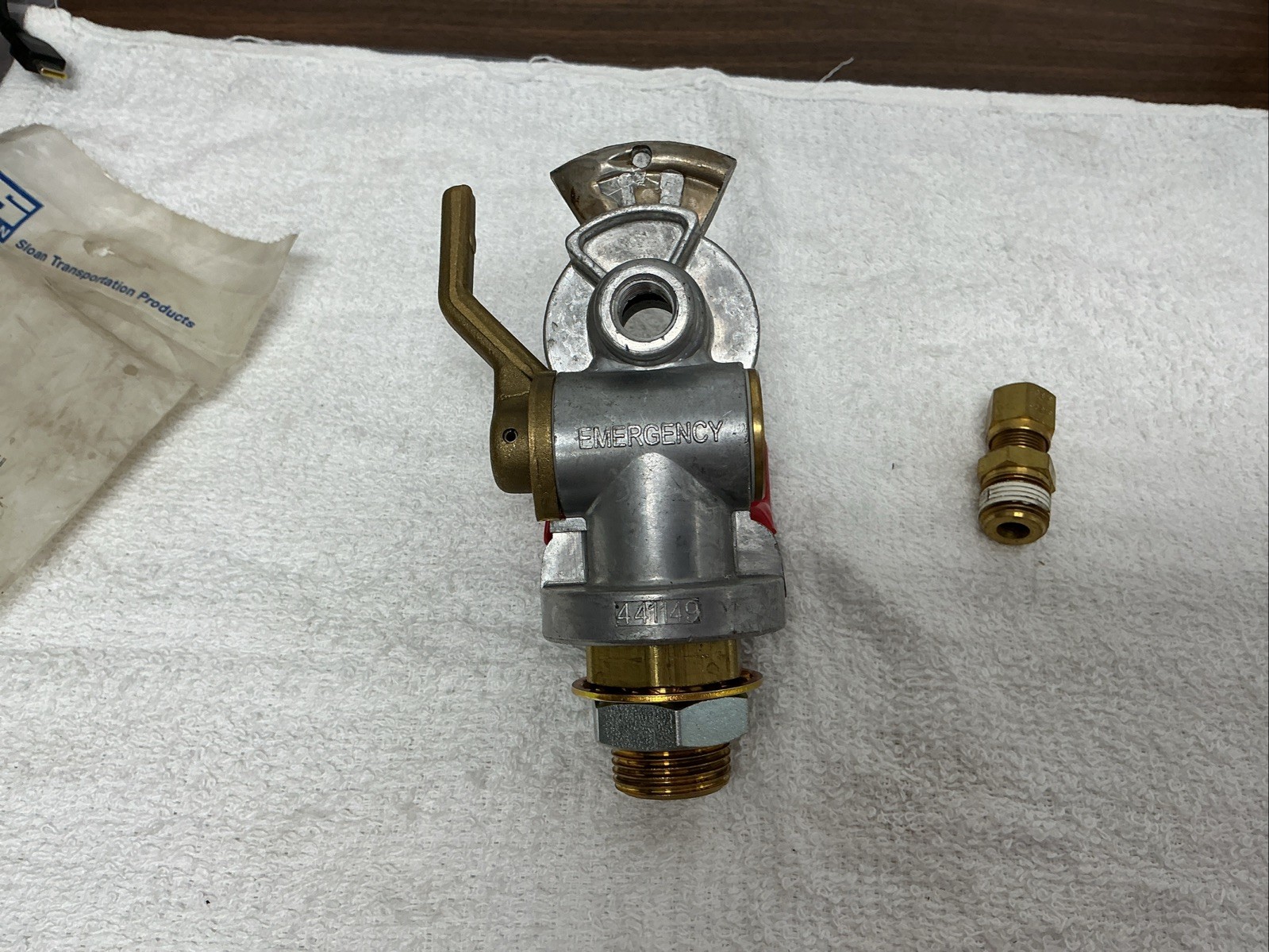 Tramec Sloan 441149 Bulkhead Lever Style Shut Off Gladhand, Aluminum, Emergency,