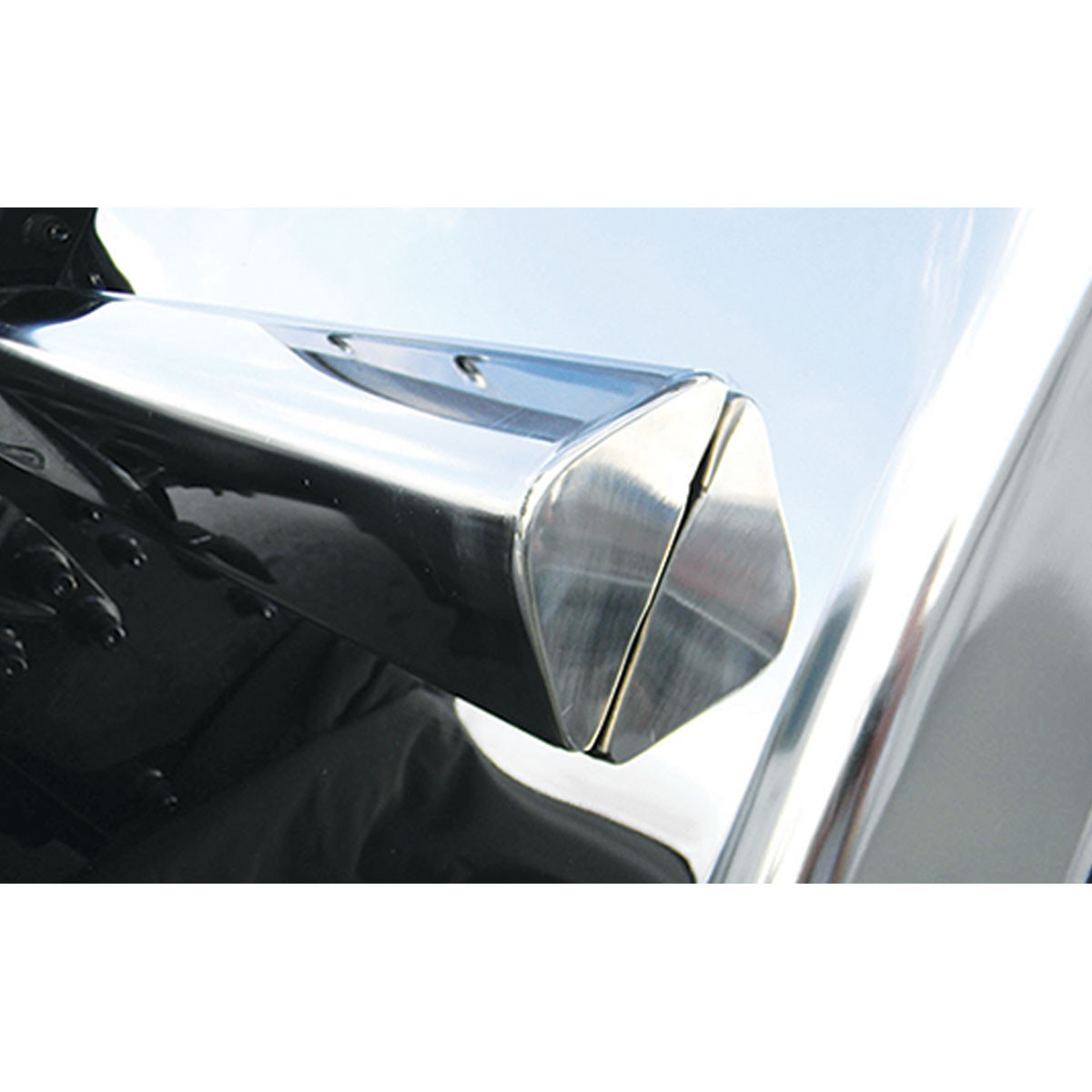 27″ Stainless Steel Premium Quarter Fender Kit with Rolled Edge – Pair