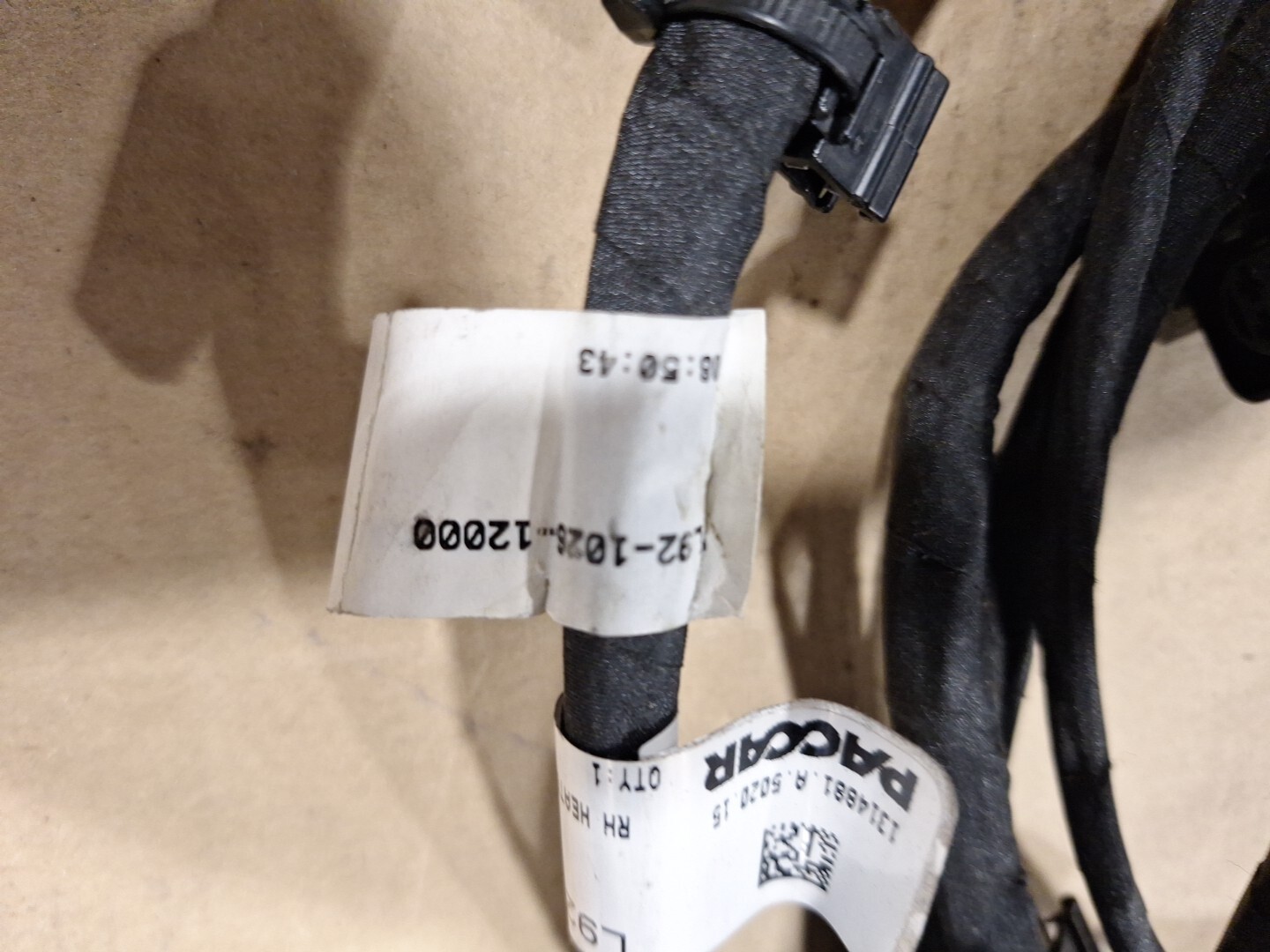 Paccar L92-1026-12000, KW T680 hood harness, NEW – OEM