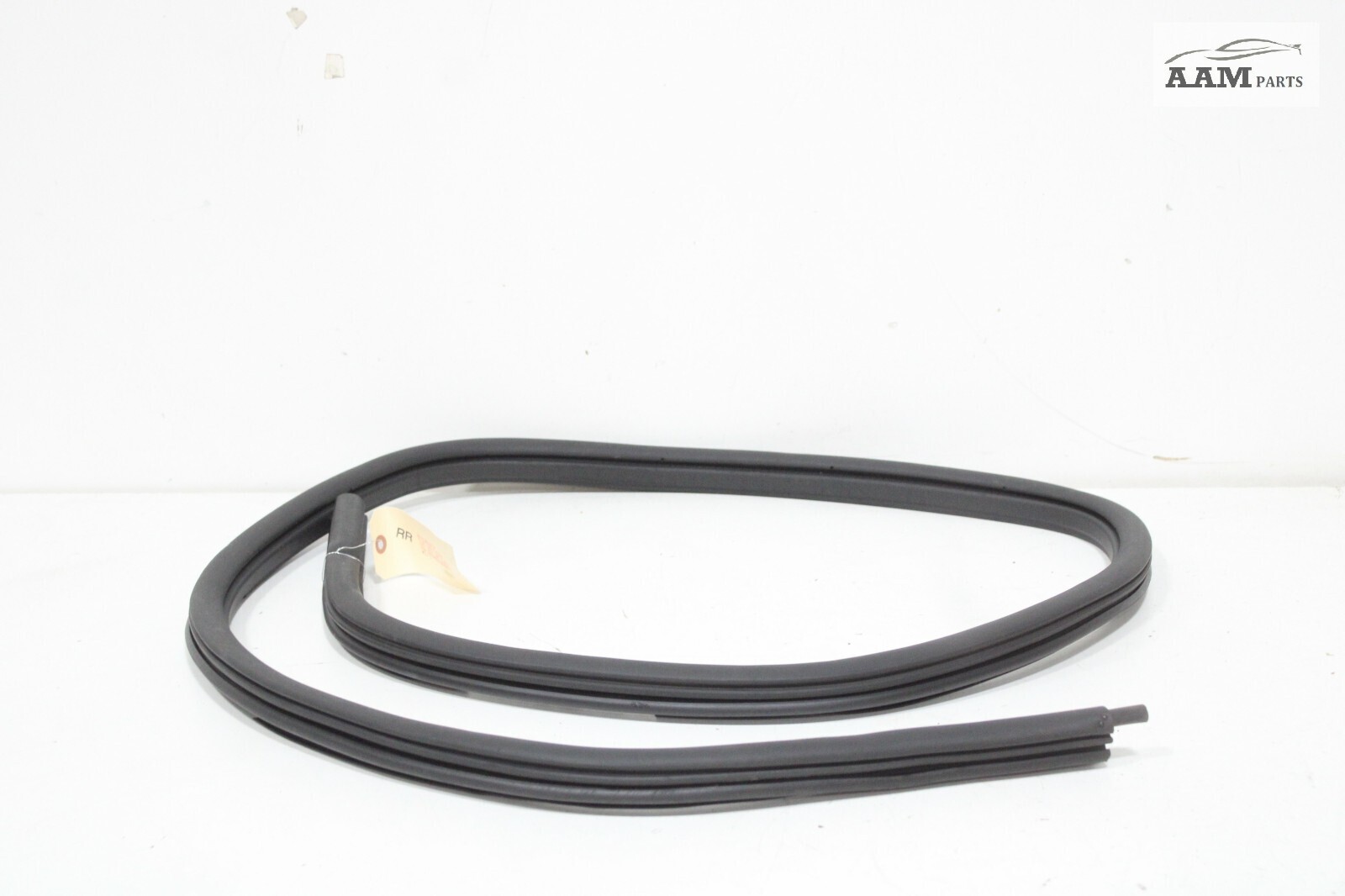 2018-2024 FREIGHTLINER CASCADIA REAR RIGHT SIDE WEATHERSTRIP SEAL RUBBER OEM