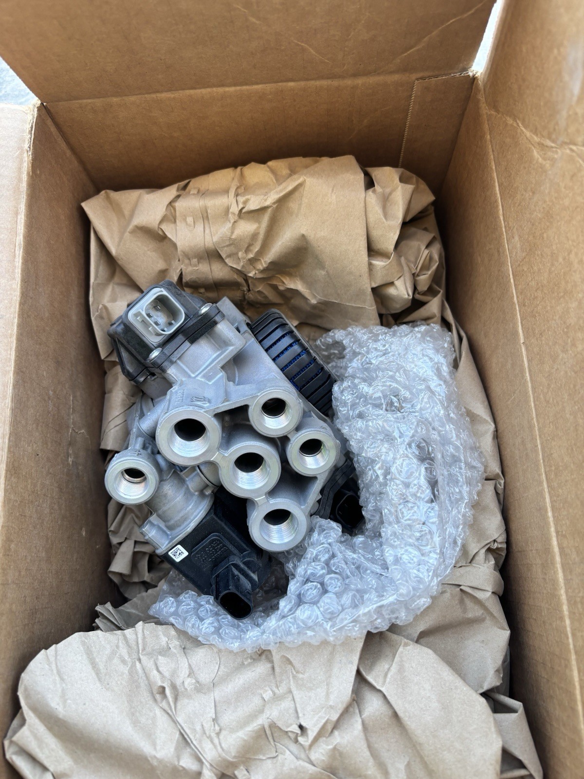 Wabco Anti Lock Braking System 6 Port Abs Combo Wab 976 000 105 0 WAB