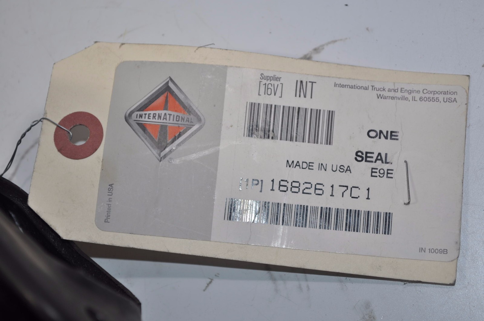 NEW International Navistar Gear Shift Seal Part# 1682617C1