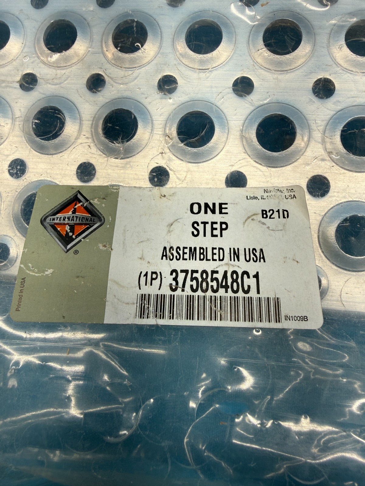International 3758548C1 Navistar Aluminum Step For ProStar Linehaul