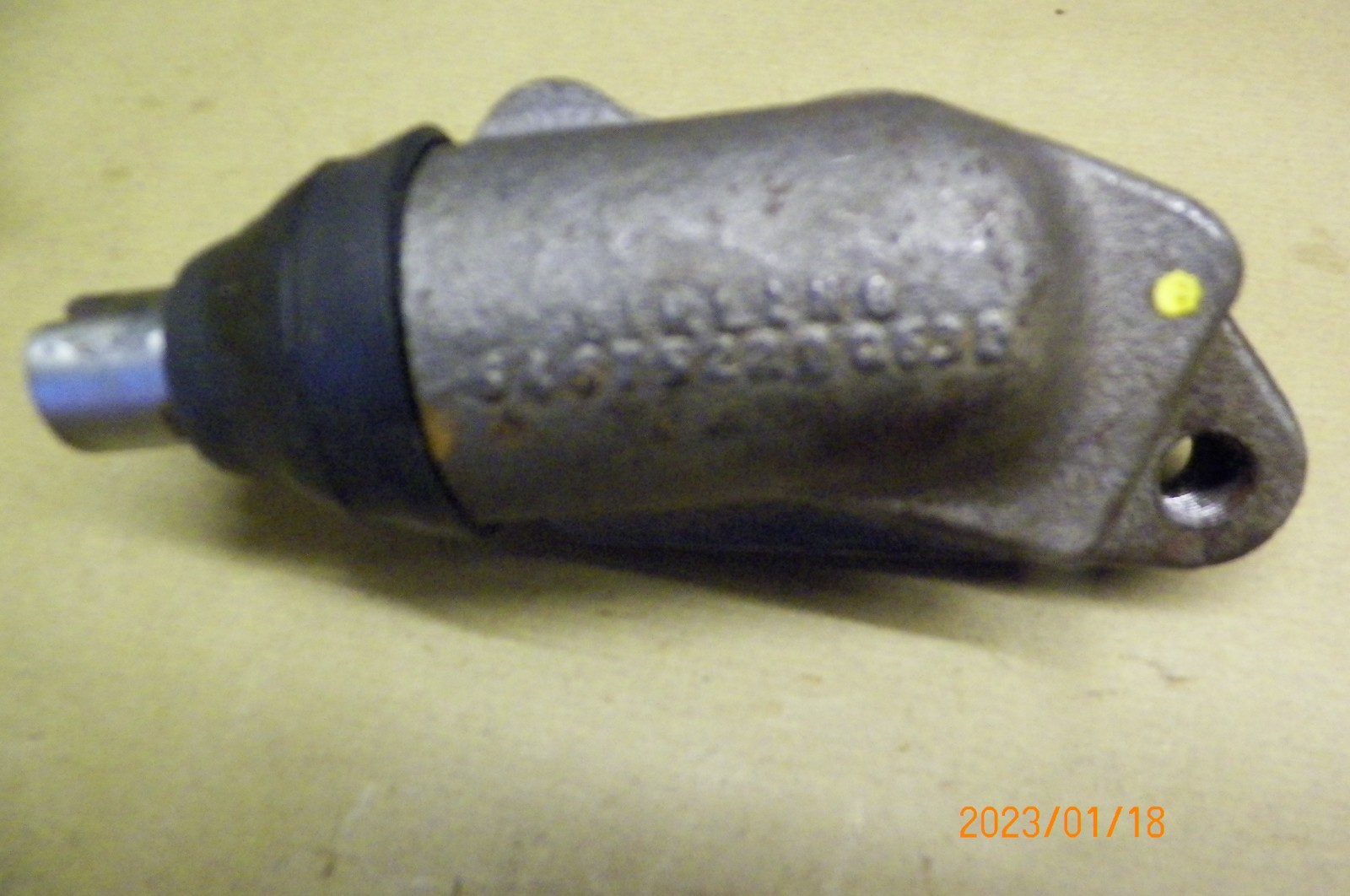 New Girling RH front brake cylinder 64674585 Leyland Redline Terrier TR 650 750