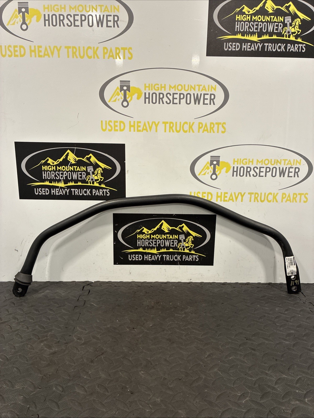 PACCAR Interior Grab Bar/Handle, Black PN: S56-1046-601 (TAG # 18446)