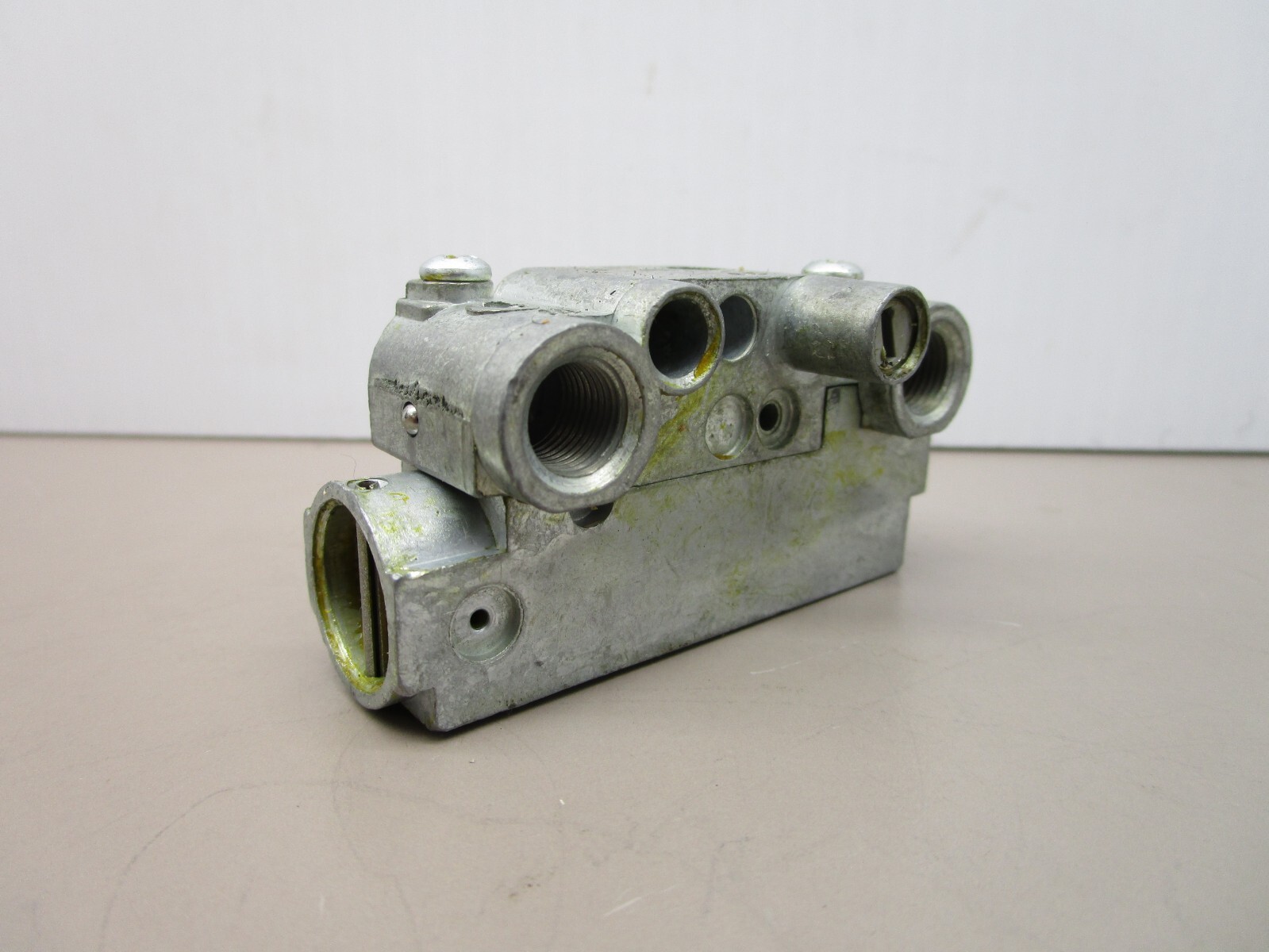 Sprague Pneumatic windshield Wiper Motor Air Control Valve Switcher Section