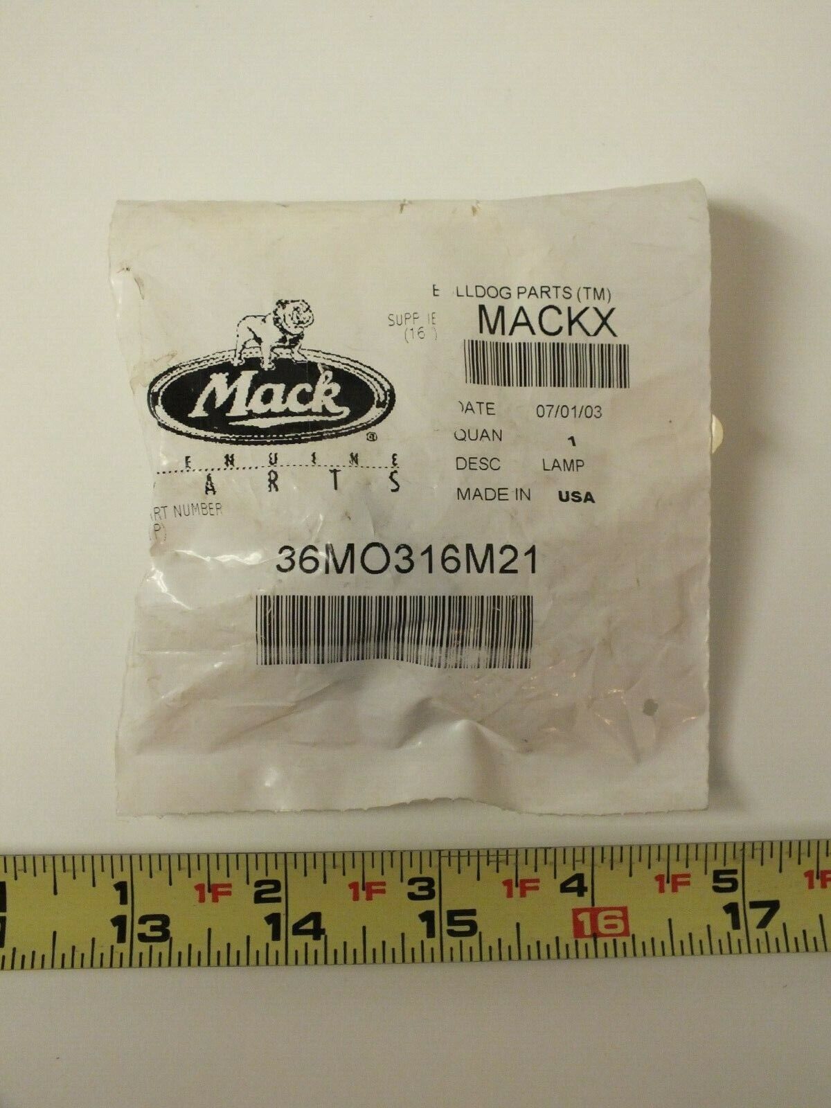 New Genuine OEM Mack Trucks P/N 36M0316M21 CK TRANS LAMP Replacement Part NOS