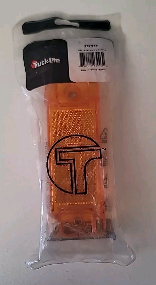 21251Y Truck-Lite Clearance Marker Light