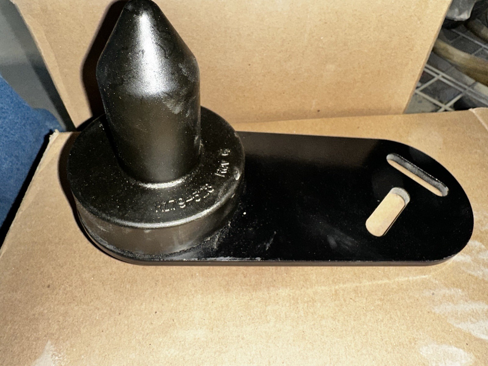 Hood Guide Pin Assembly L65-1013 – OEM – Kenworth – Big Rig World