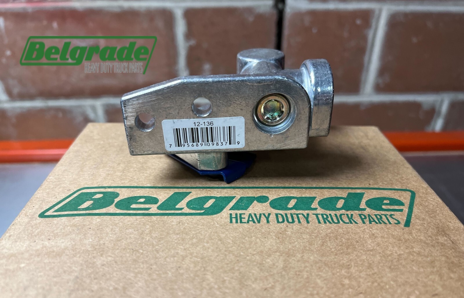 Phillips Industries 12-136-1 Gladhand Blue/Service, Angle Mount