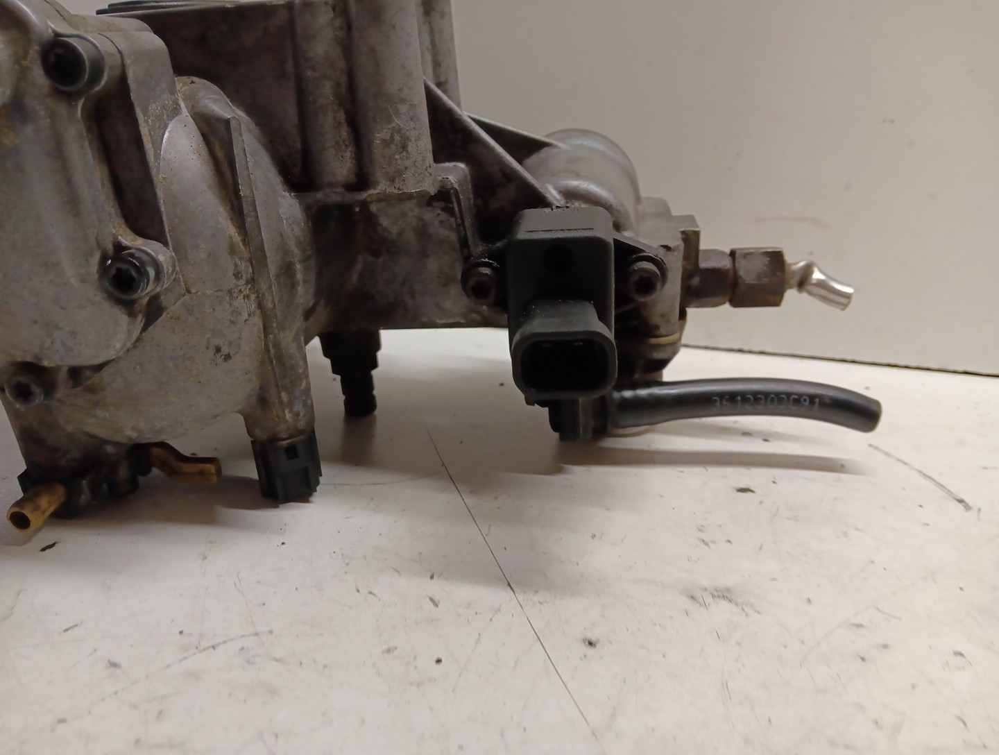 1873932C95 Fuel Filter Heated Item #3112