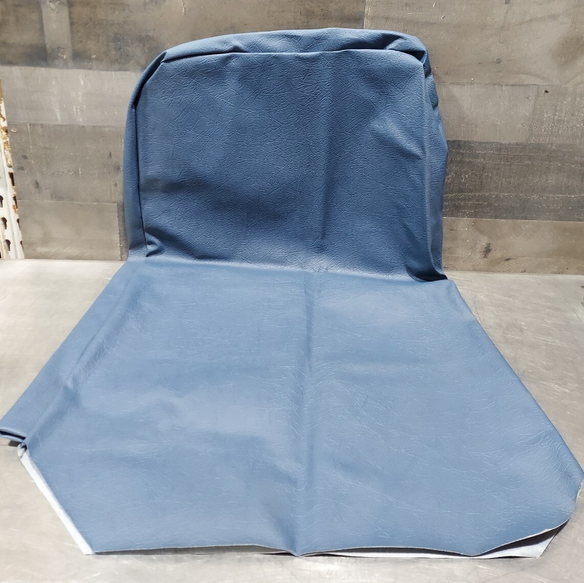 Besi Inc ZB5700260040 / 570026-0040 26″ Highback Bus Seat Cover. 42oz Blue