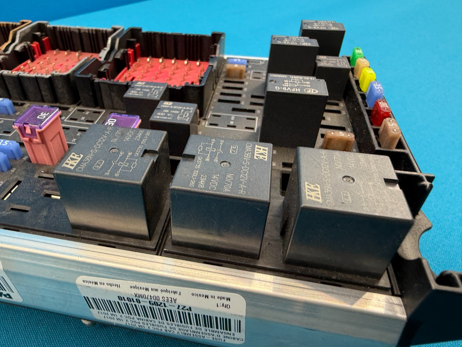 Genuine OEM Paccar P27-1209-01010 Cab PDC 2.1M Fuse Panel Assembly
