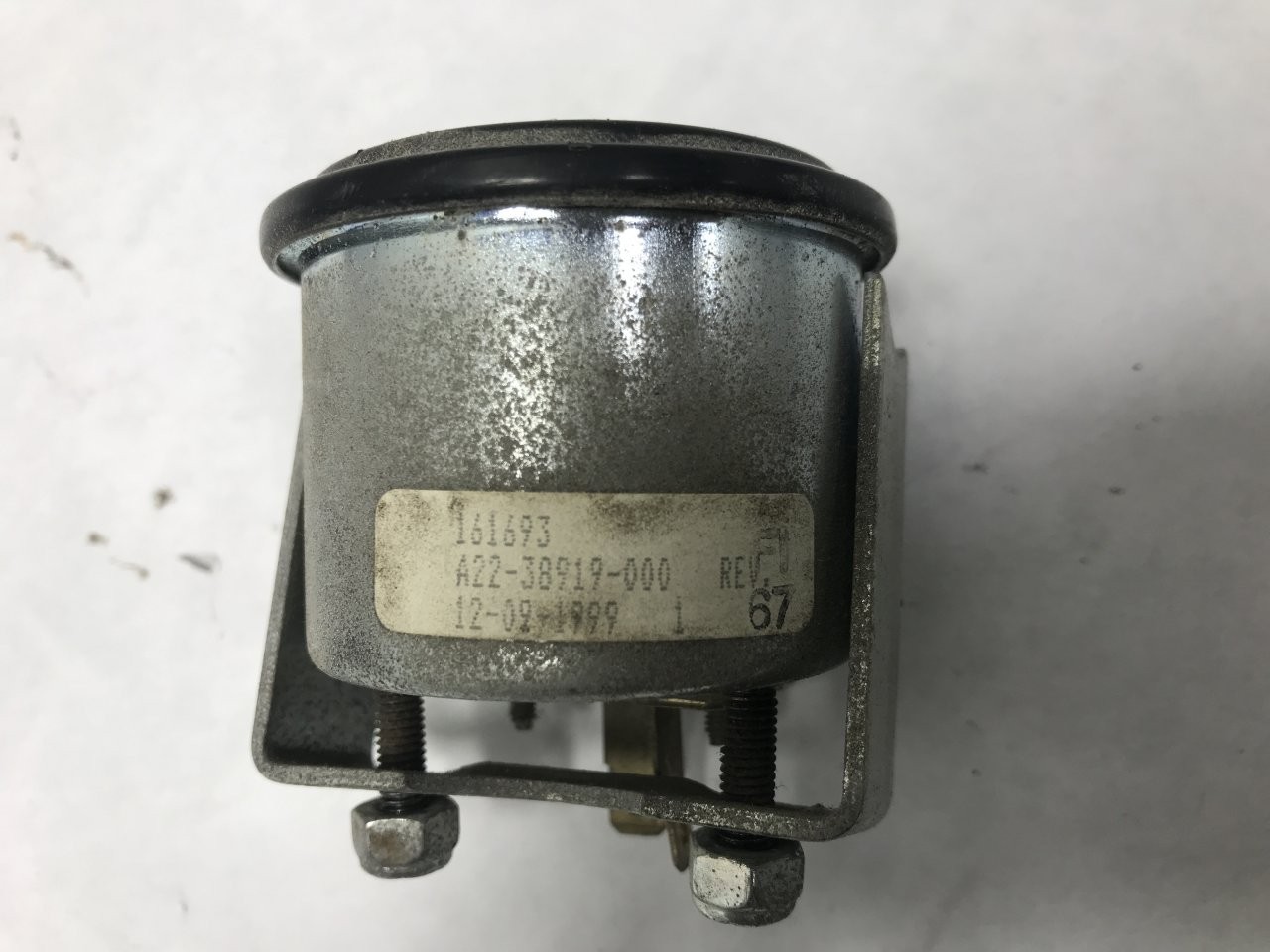Freightliner CLASSIC XL VOLTAGE Gauge – Used | P/N A2238919000
