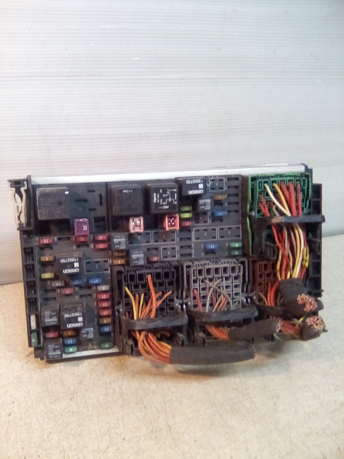 2014 Peterbilt 579 P27-1147-0200 Fuse Block