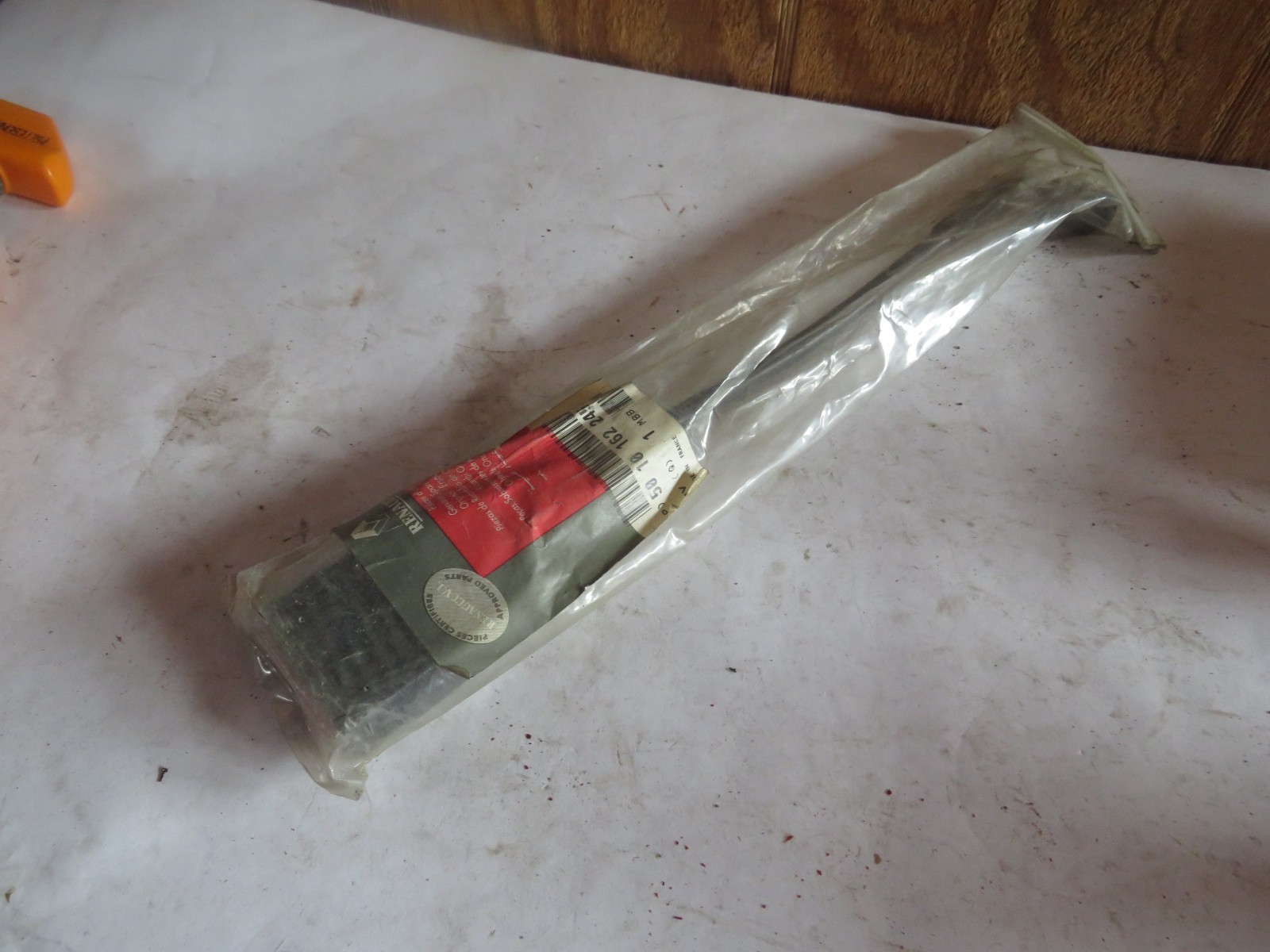 RENAULT SEAT BELT RECEIVER 50 10 162 245