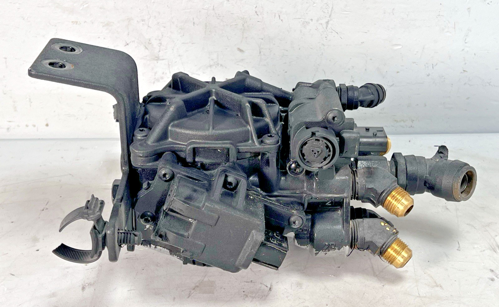 2023 Freightliner ShowHauler Wabco ABS Valve (9760001070) *2782* 7k Miles