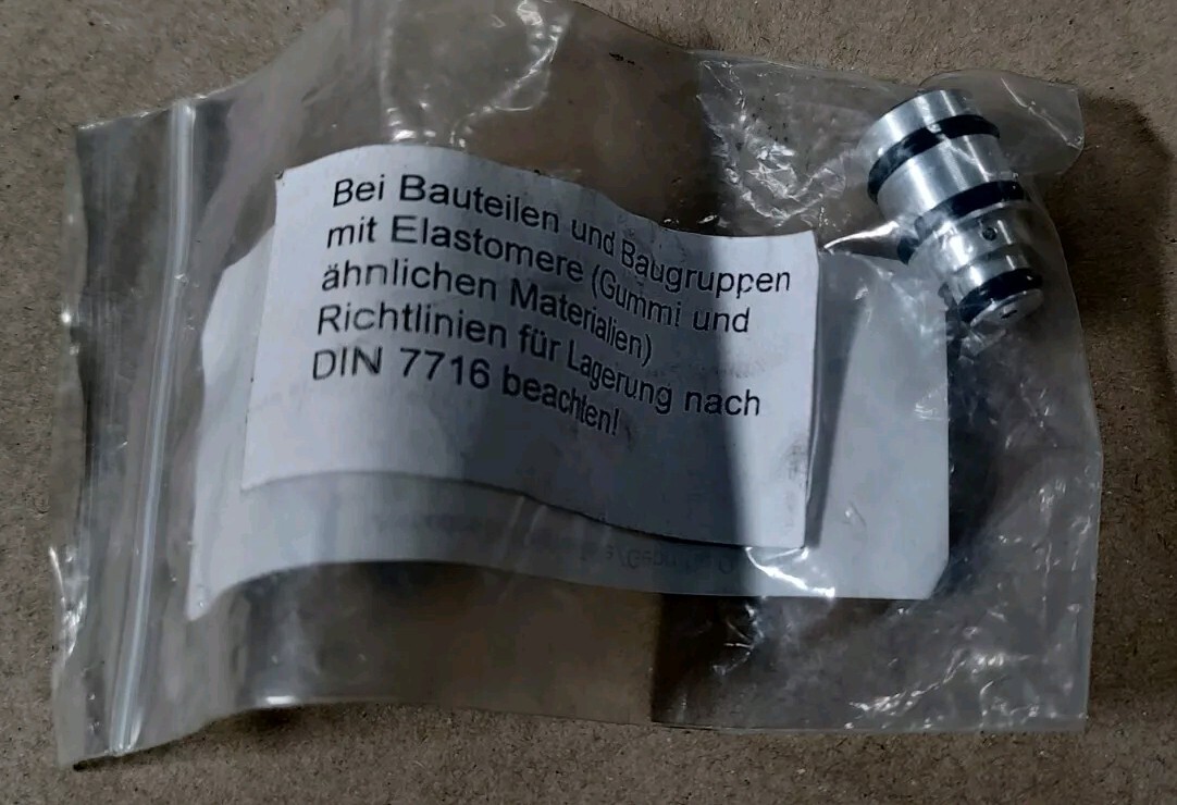 Genuine MERCEDES / DETROIT DIESEL DDE A0001420019 Pneumatic Control Switching