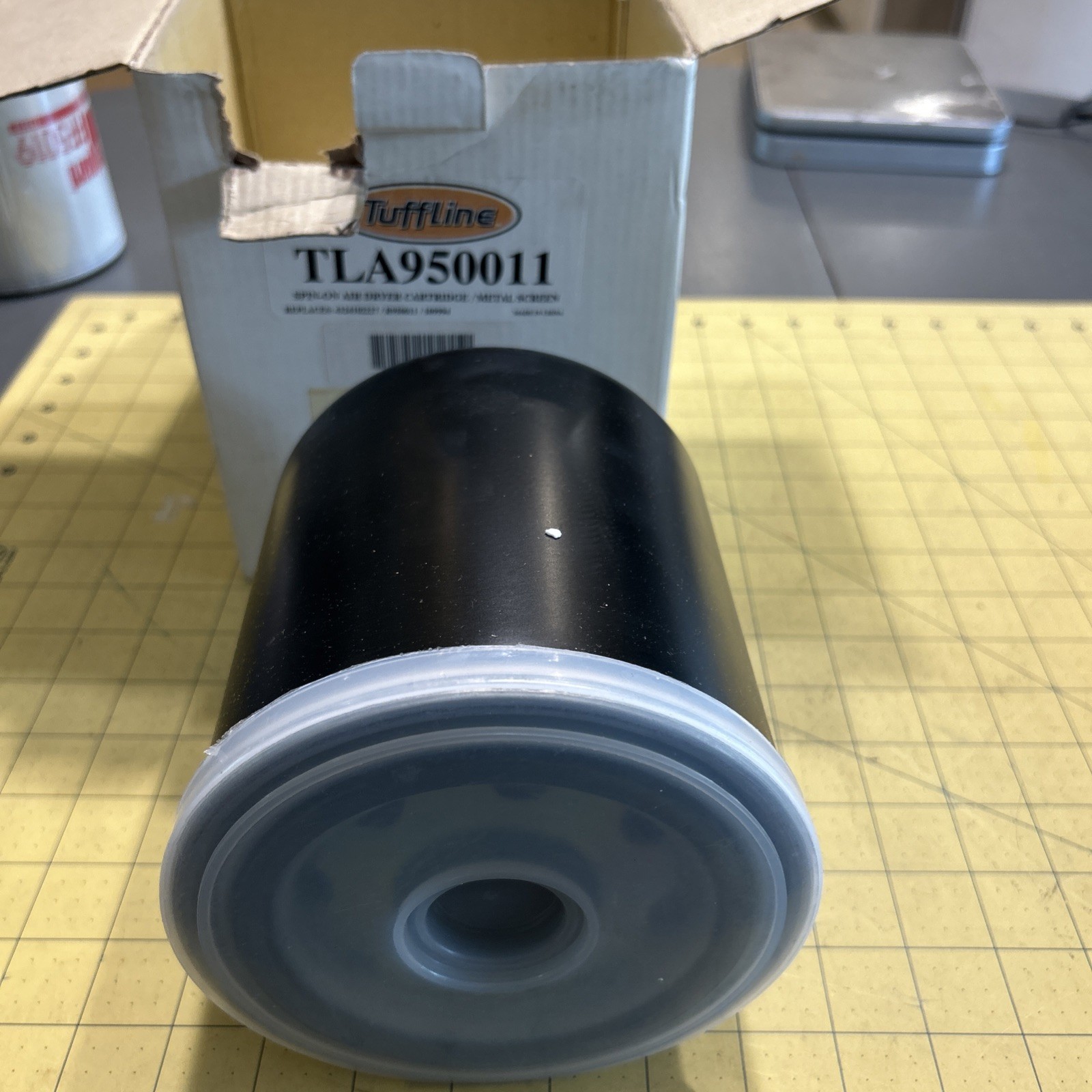 TLA950011 Spin On Air Dryer Cartridge Metal Screen